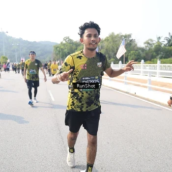 Runner Photo 6930188