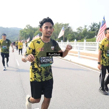 Runner Photo 6930192