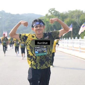 Runner Photo 6930208