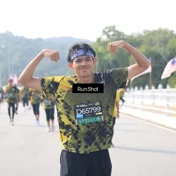 Runner Photo 6930209