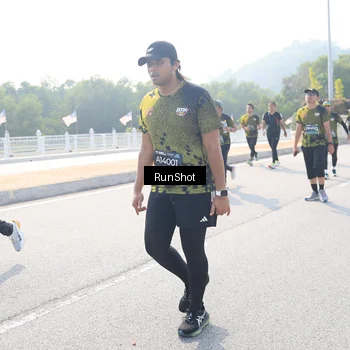 Runner Photo 6930215