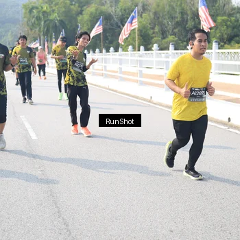 Runner Photo 6930242