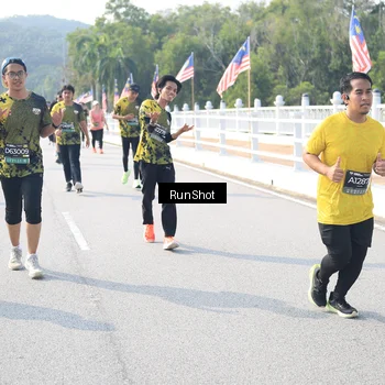 Runner Photo 6930243