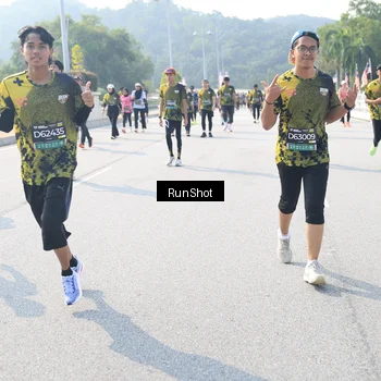 Runner Photo 6930249