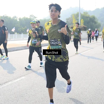 Runner Photo 6930252