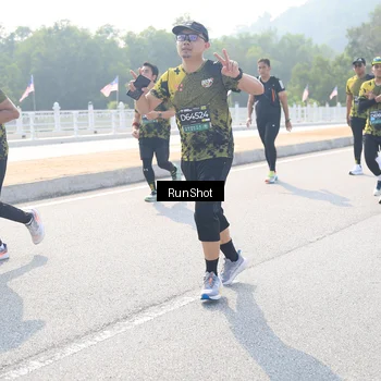 Runner Photo 6930255