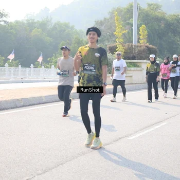 Runner Photo 6930261