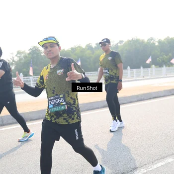 Runner Photo 6930270