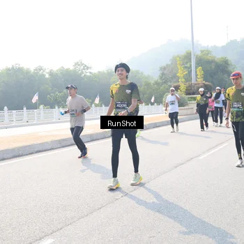 Runner Photo 6930272