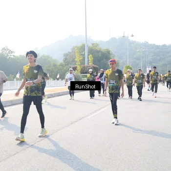 Runner Photo 6930276