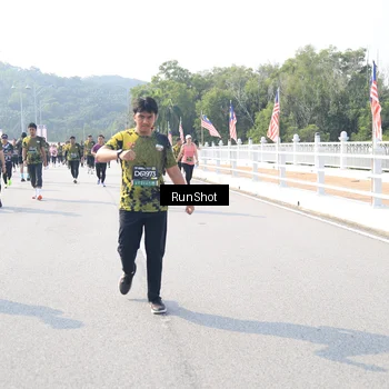 Runner Photo 6930278