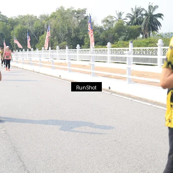 Runner Photo 6930283