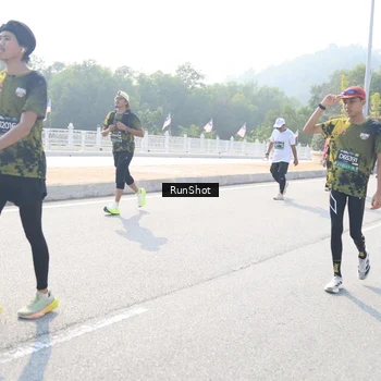 Runner Photo 6930290