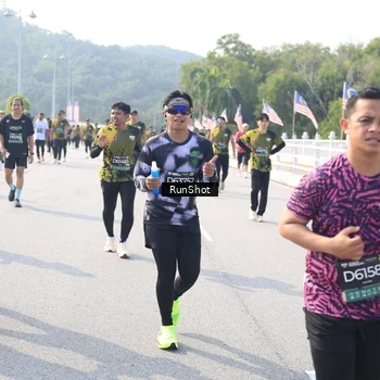 Runner Photo 6930308