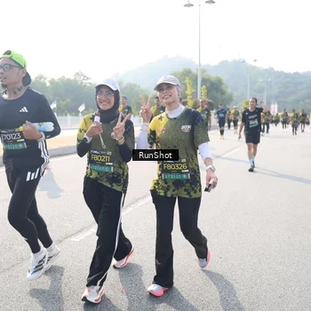 Runner Photo 6930320