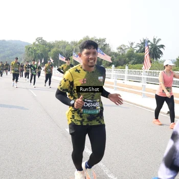 Runner Photo 6930325