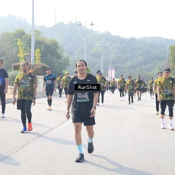 Runner Photo 6930332
