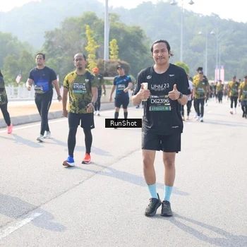 Runner Photo 6930334