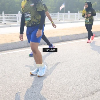 Runner Photo 6930350