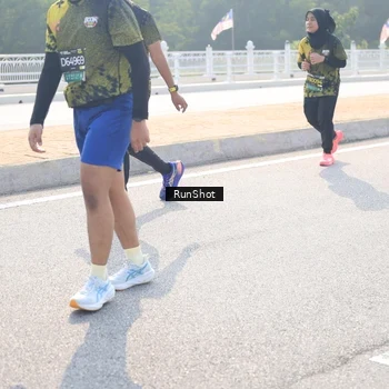 Runner Photo 6930353