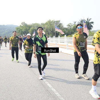 Runner Photo 6930367