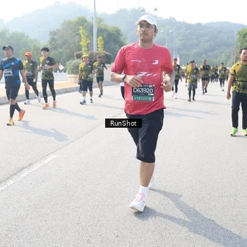 Runner Photo 6930372