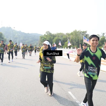 Runner Photo 6930374