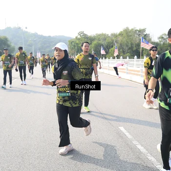 Runner Photo 6930378
