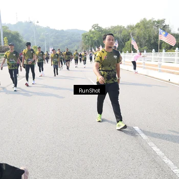 Runner Photo 6930381