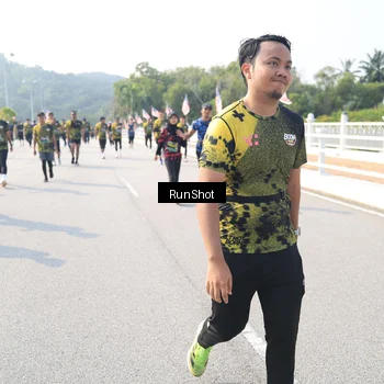 Runner Photo 6930391