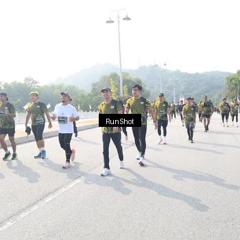 Runner Photo 6930392