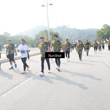 Runner Photo 6930395
