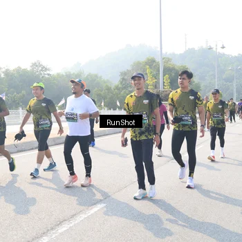 Runner Photo 6930397