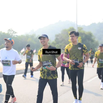 Runner Photo 6930401
