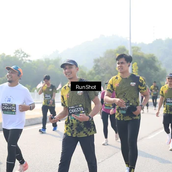 Runner Photo 6930402