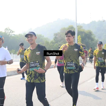 Runner Photo 6930405