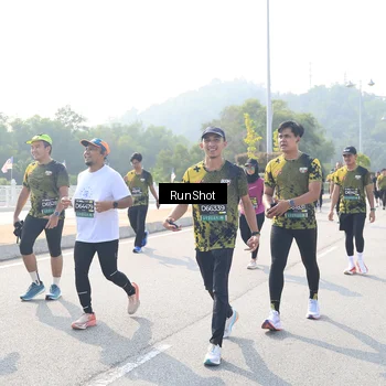 Runner Photo 6930409