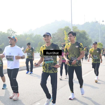 Runner Photo 6930410
