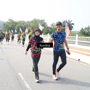 Runner Photo 6930416