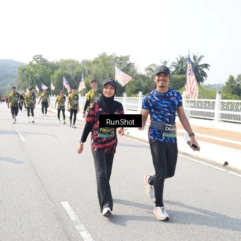 Runner Photo 6930417