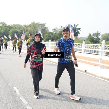 Runner Photo 6930419