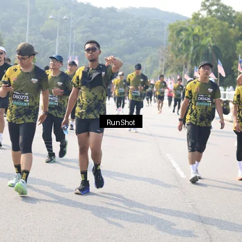 Runner Photo 6930440