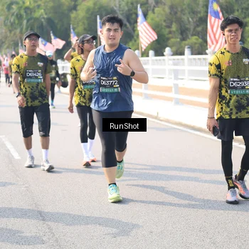 Runner Photo 6930443