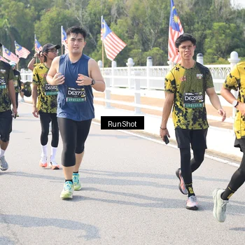 Runner Photo 6930444