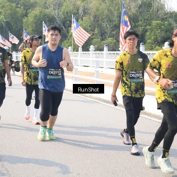 Runner Photo 6930445