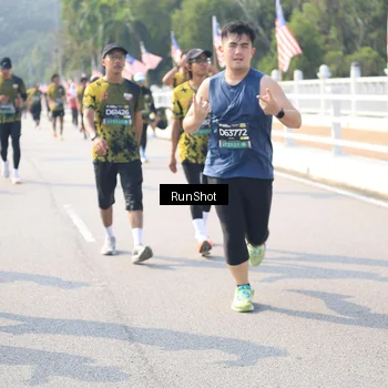 Runner Photo 6930446
