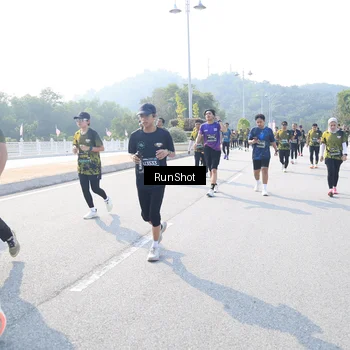 Runner Photo 6930525
