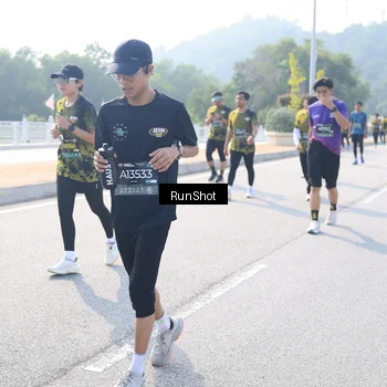 Runner Photo 6930530