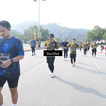 Runner Photo 6930555