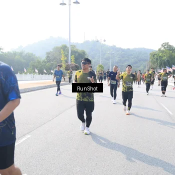Runner Photo 6930557